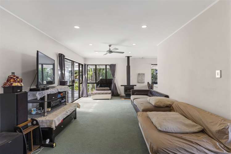 8 Lorelei Place Opaheke_2