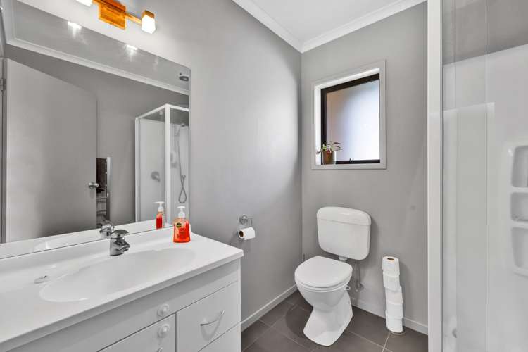 3 Estate Grove Inglewood_12