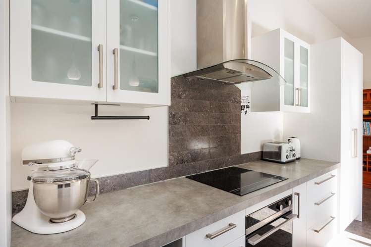 51 Chestnut Close Kelvin Grove_6