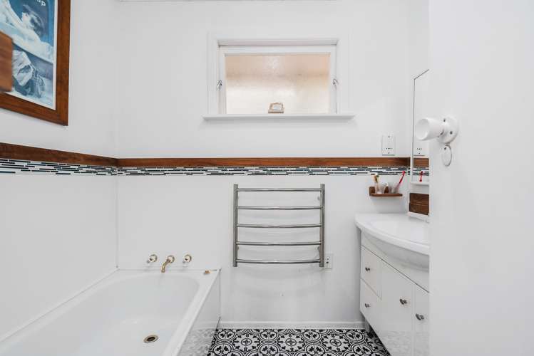 81 Hospital Road Horahora_15