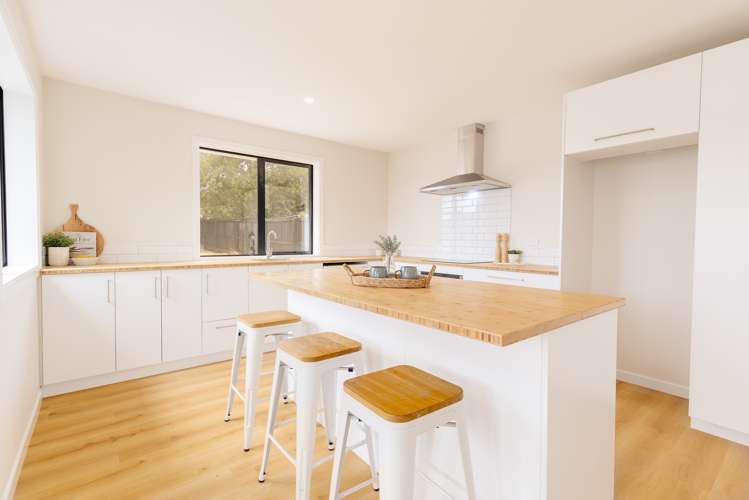 35 Cuffs Road Wainoni_8