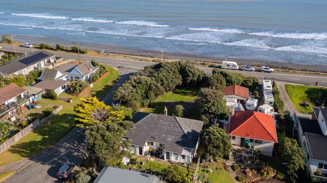 25 The Esplanade Raumati South_2