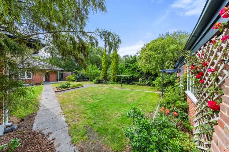 455 Johns Road Harewood_17