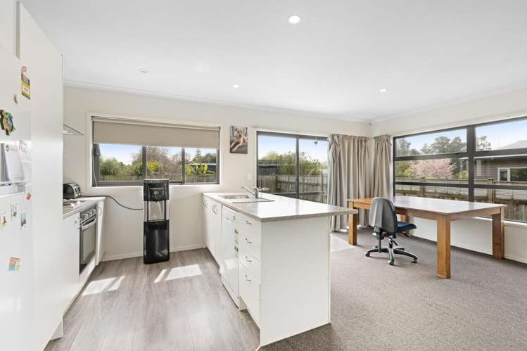 4 Brownlie Crescent_3