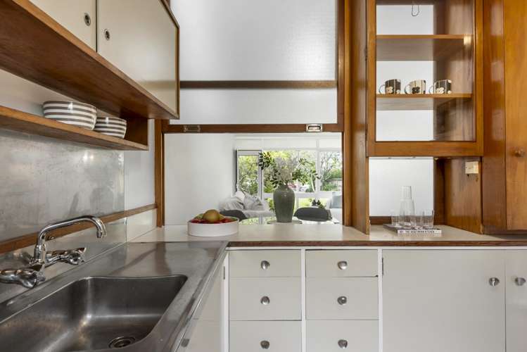 5/6 North Avenue Narrow Neck_5