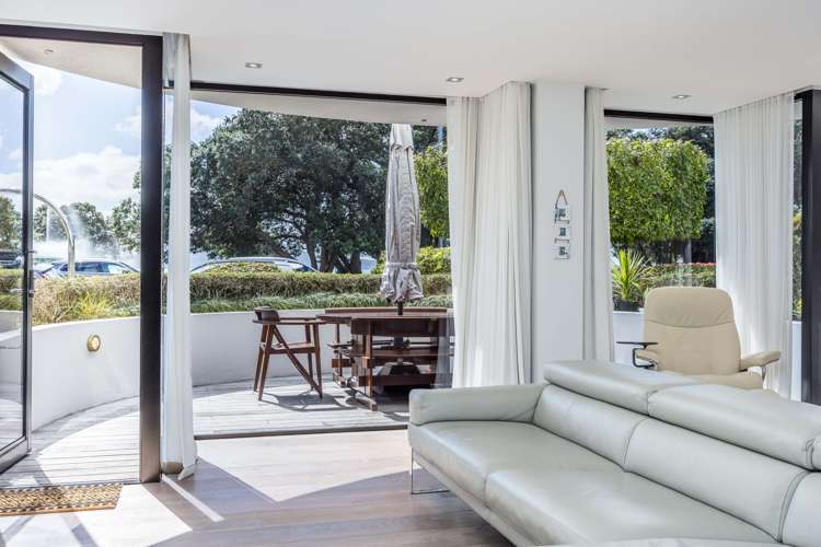 1/45 Tamaki Drive Mission Bay_9