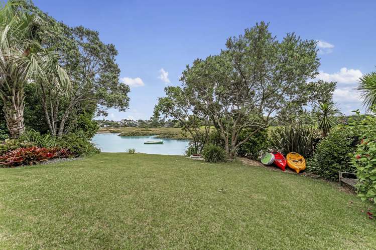 70 Aramoana Avenue Devonport_21