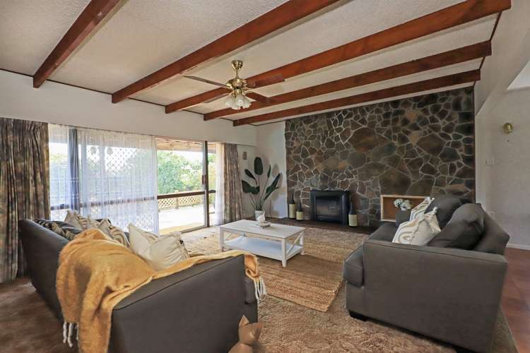 15 Kirkcaldy Place Flaxmere_5