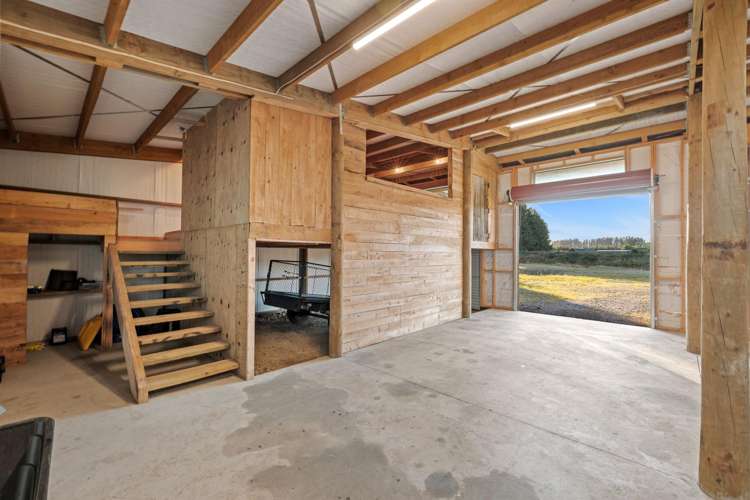 1591 Thongcaster Road Oxford_18