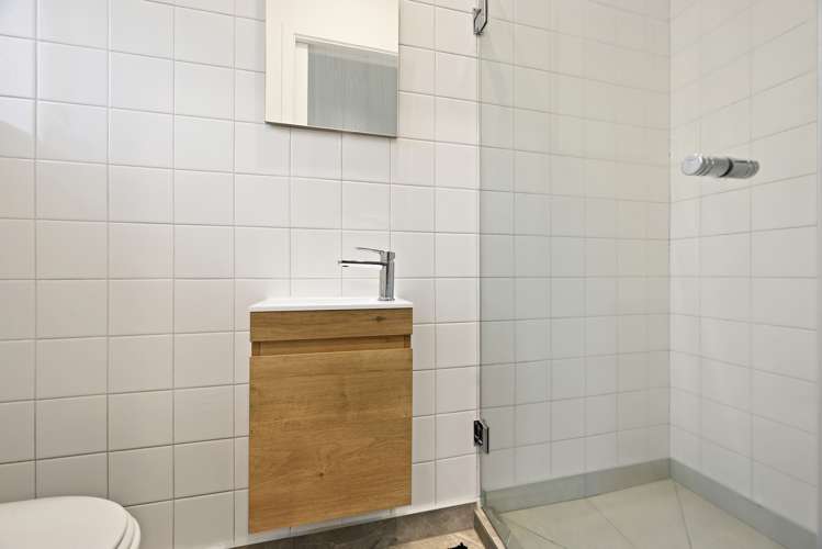 171 Breezes Road Aranui_10