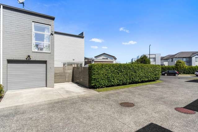 Quality 3-Bedroom Home with All the Extras!
