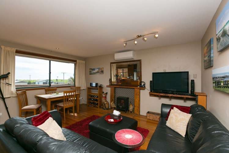 6 Battiscombe Terrace Waitara_15