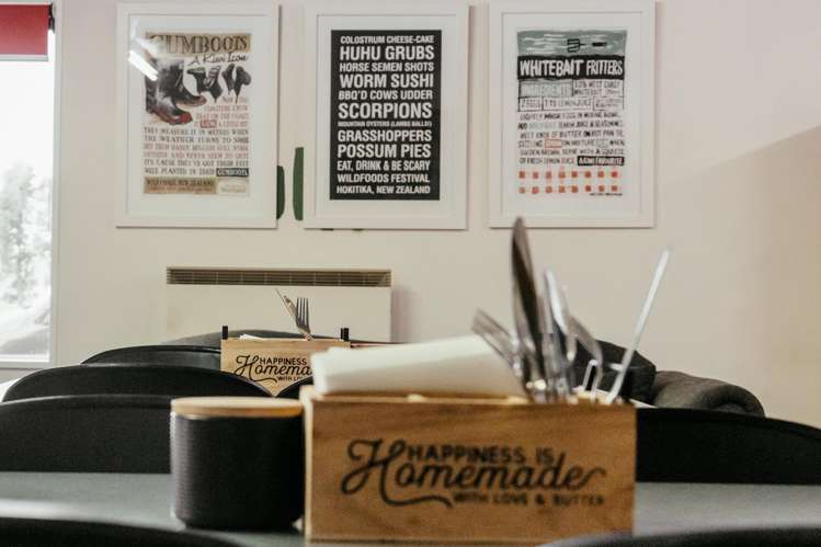 33 Main Road Harihari_28