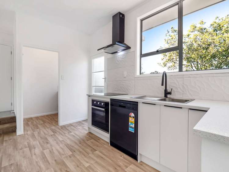 24 Leaver Place Weymouth_8