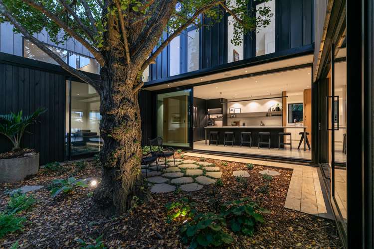 16 Kingfisher Grove Greenhithe_18