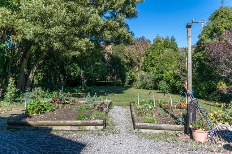 52 Bush Road Tuamarina_35