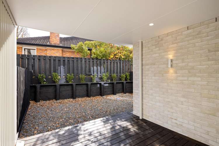 2/2 Woodstock Road Fairfield_17