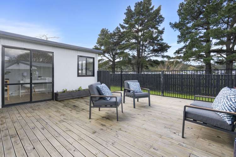 14 Wetherby Grove Wainuiomata_16