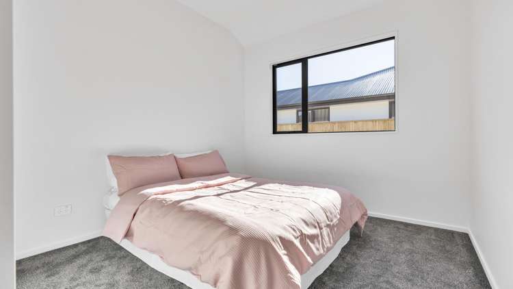 42 River Stone Drive Halswell_12