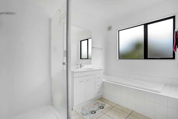 19 Ksenia Drive Flat Bush_5