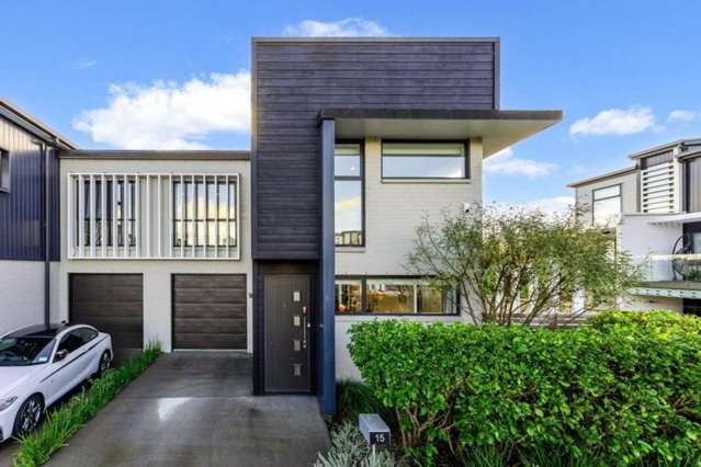 An Entertainer’s Dream In Hobsonville!