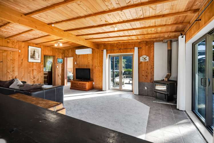 173 Te Mahoe Road Mokau_16