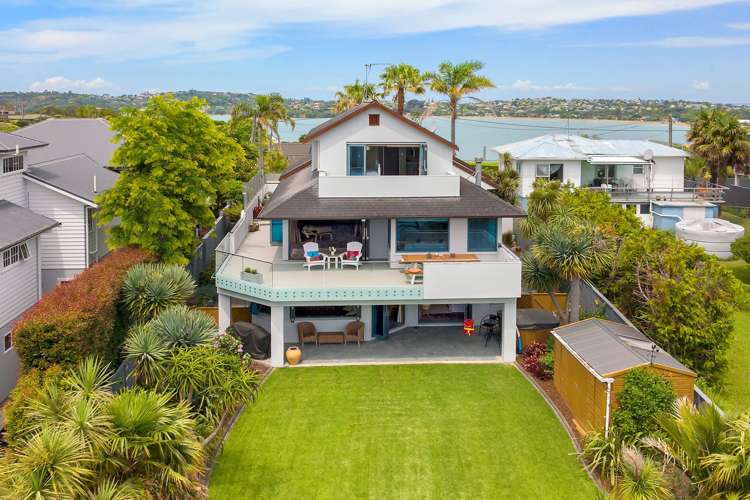 54 Ardern Avenue Stanmore Bay_4