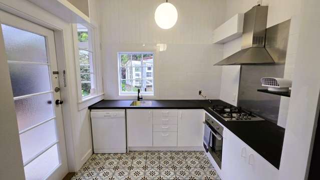 127 Muritai Road Eastbourne_2