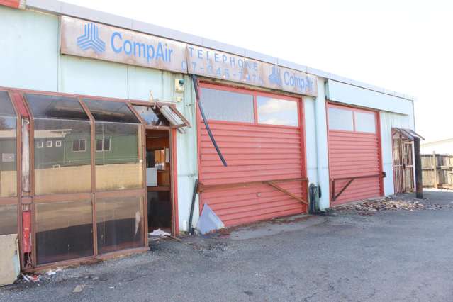 1 & 2/22 Hamiora Place Ngapuna_4