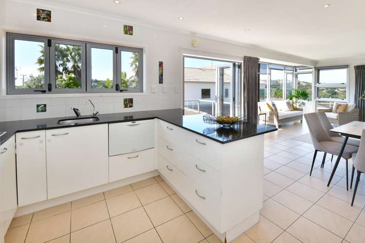 1017 Whangaparaoa Road Tindalls Beach_12