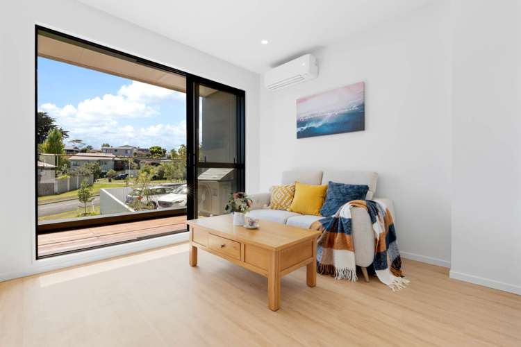 2/2 Flaunty Place West Harbour_5