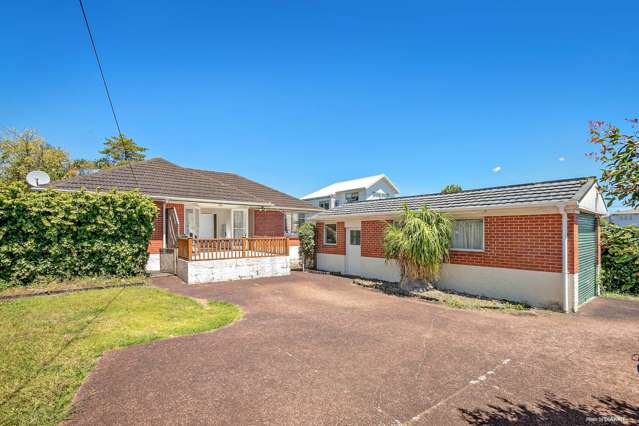 1 Royal View Road Te Atatu South_2