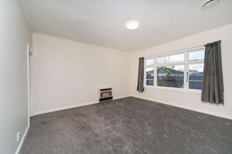 22 Westmere Place Takaro_13