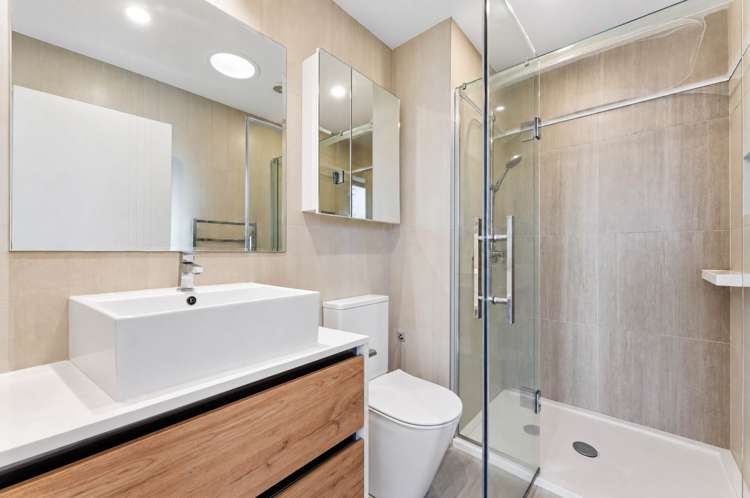 74E Langana Avenue Browns Bay_15