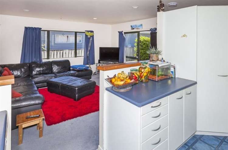 207b The Square Whangamata_5