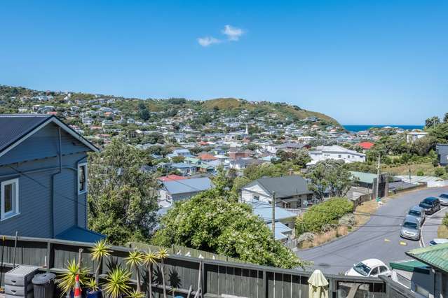 128 Eden Street Island Bay_2