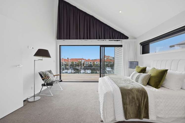 17 Rue d'Amarres Gulf Harbour_11