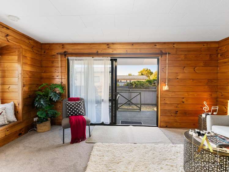 1/9 Te Kanawa Crescent Henderson_8