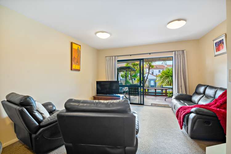 6/21 Armoy Drive East Tamaki_7