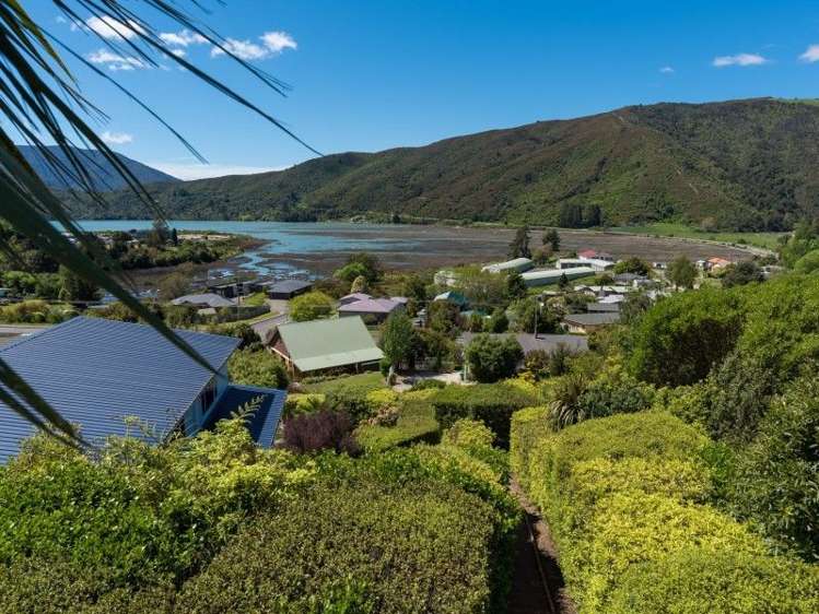 9 Beach Place Havelock_38