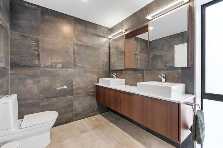 52 Walton Street Red Beach_35