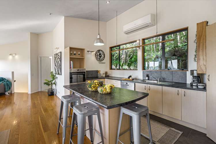 10 Huruhi Road Oneroa_5