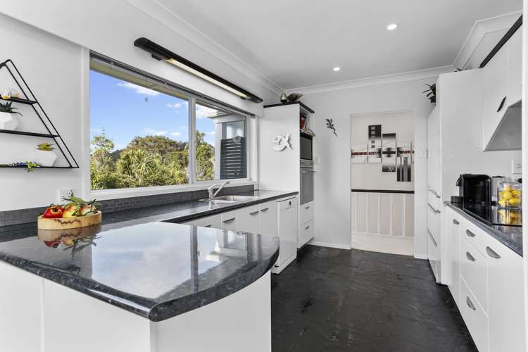 71 Daffodil Street Titirangi_7