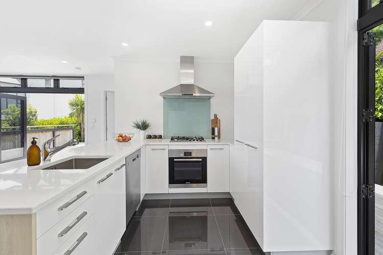 3 Bunker Way Strathmore Park_6