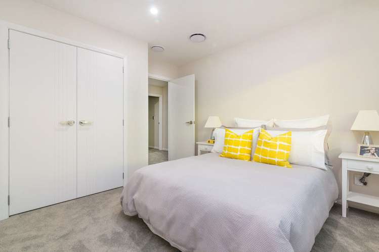 411 Ormiston Road Flat Bush_12