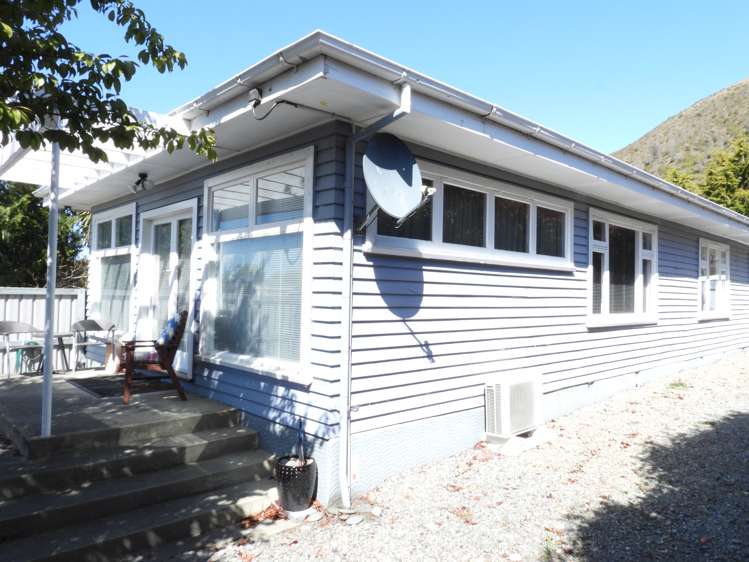 77 Bledisloe Street Kurow_13