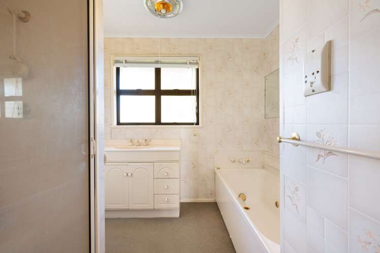 23 Tirinui Crest Road Otumoetai_11