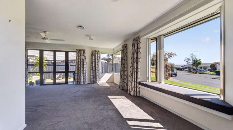 12 Wordsworth Place Stoke_6