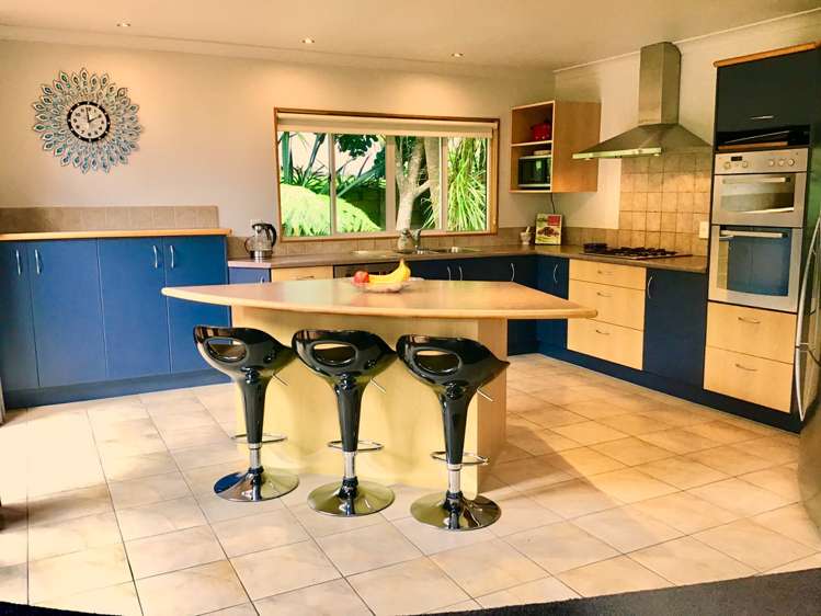 14 Chamari Close Titirangi_5