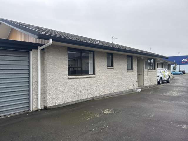 2/260 Moore Street Ashburton_4